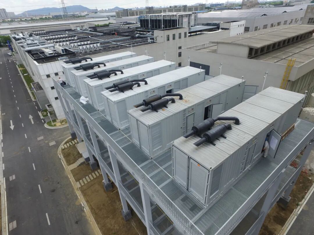 Elevated containerized MTU generator sets at the Jiangsu data center backup power site